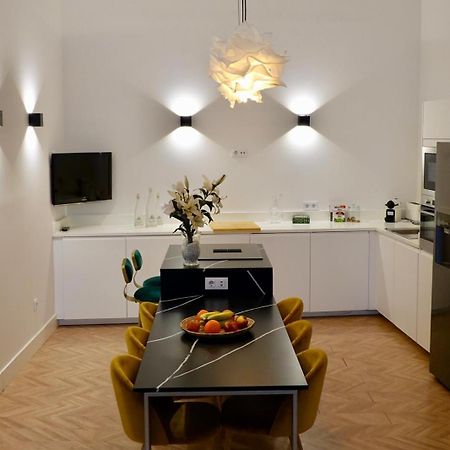 Peral Boutique Apartaments Sevilla Buitenkant foto