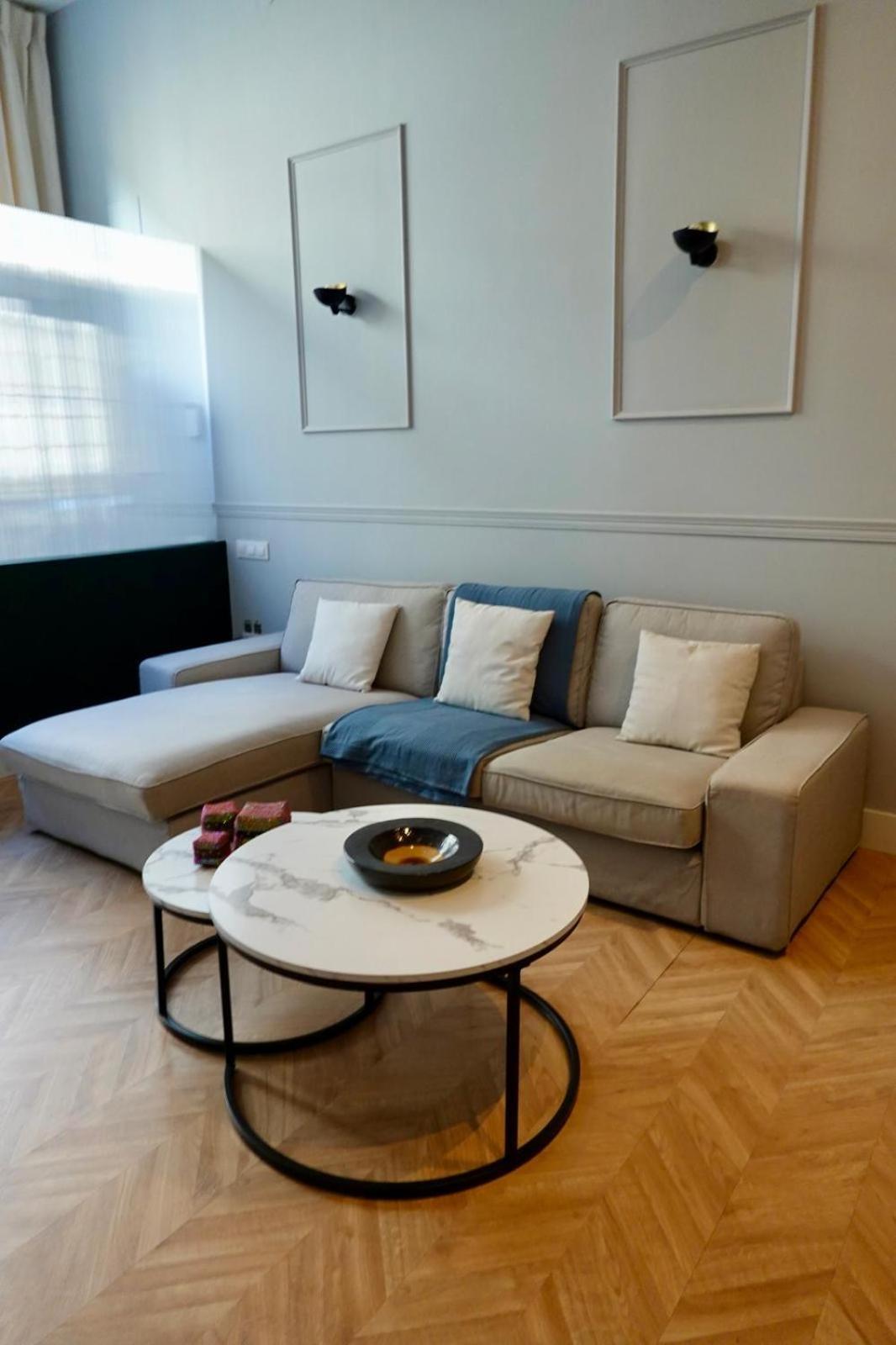 Peral Boutique Apartaments Sevilla Buitenkant foto
