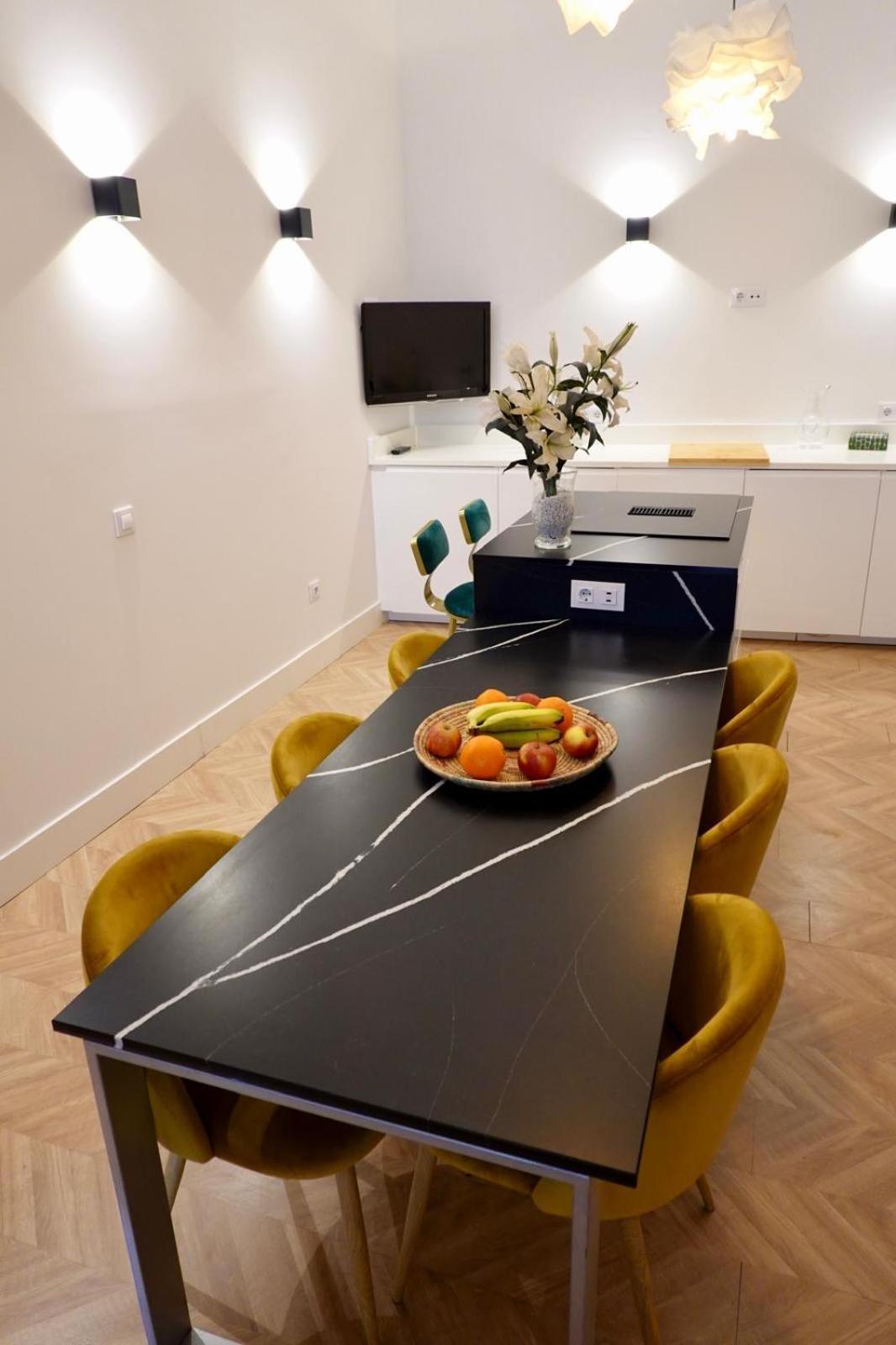 Peral Boutique Apartaments Sevilla Buitenkant foto
